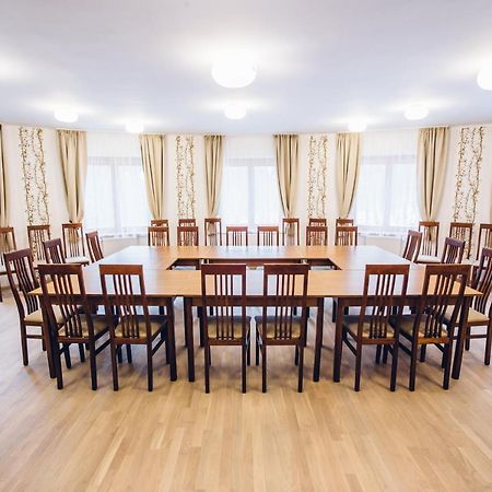 Natur Hotel Koevesteto Hosszuheteny Buitenkant foto