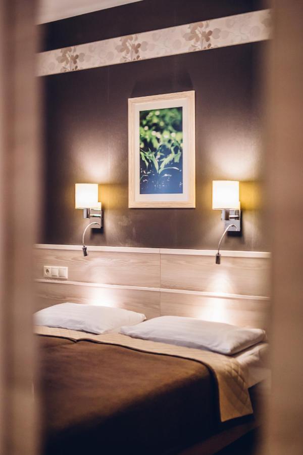 Natur Hotel Koevesteto Hosszuheteny Buitenkant foto